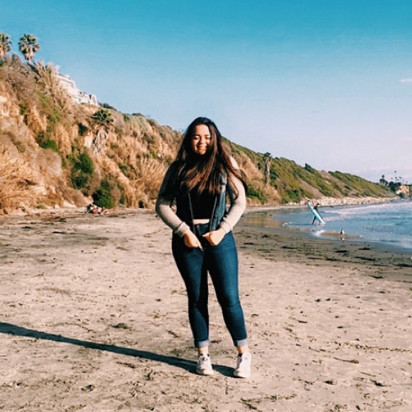 Meet your Posher, Sarah - Picture 3 of 4